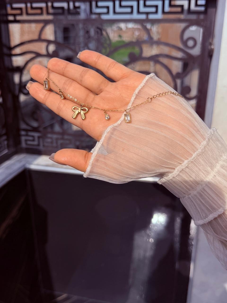 bow charm bracelet 1